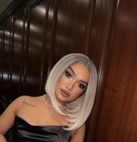 Leila Your Boyfriend in Bed - Transsexual escort in Muscat