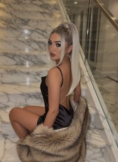 Leila Your Boyfriend in Bed - Transsexual escort in Muscat Photo 5 of 10