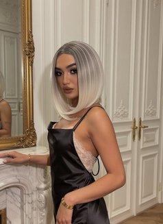 LEILA - Transsexual escort in Muscat Photo 7 of 9