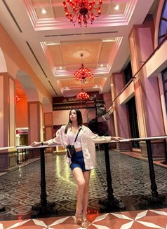 Leina - Transsexual escort in New Delhi Photo 5 of 15