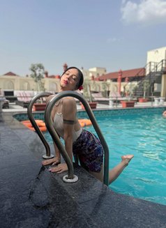Leina - Transsexual escort in New Delhi Photo 12 of 15