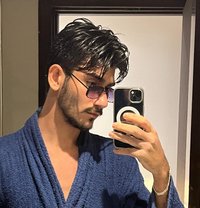 Leith - Male companion in Dubai