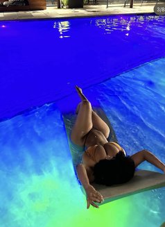 Leiwia - escort in Dakar Photo 1 of 6