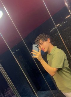 Lello - Male escort in Beirut Photo 5 of 5