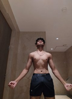Lemme Eat You Up - Male escort in Chandigarh Photo 2 of 5