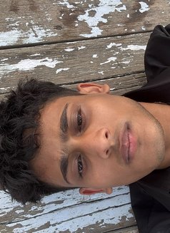 Lemme Eat You Up - Male escort in Chandigarh Photo 3 of 5