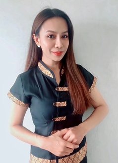 Lemon - masseuse in Bangkok Photo 4 of 7