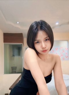 Lemon - escort in Georgetown, Penang Photo 2 of 3