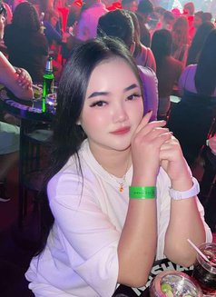 Lemon in Al Gruba Escort - escort in Muscat Photo 1 of 8