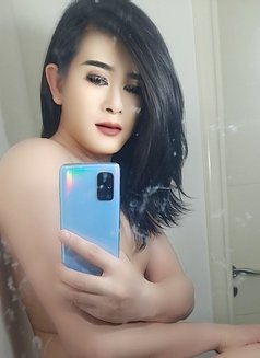 Lemon Ladyboy - masseuse in Muscat Photo 3 of 5