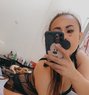 Lemon - masseuse in Pattaya Photo 2 of 4