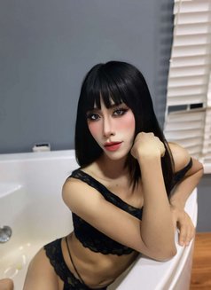 Lemon - Transsexual escort in Jeddah Photo 11 of 11