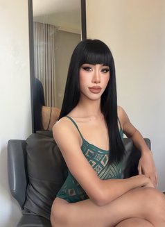 Lemonned both top big dick 69 - Transsexual escort in Jeddah Photo 16 of 18