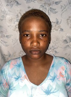 Len - Transsexual escort in Lagos, Nigeria Photo 3 of 3