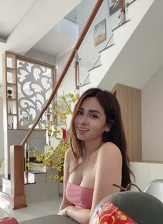 Lena - escort in Dubai Photo 1 of 6
