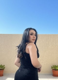 Lena - masseuse in Al Manama Photo 3 of 6