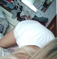 Lena - escort in Brussels