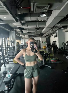 Lena - companion in Dubai Photo 16 of 18