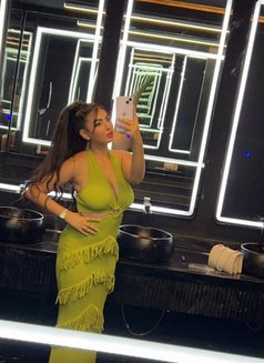 Lena - escort in Dubai Photo 5 of 5