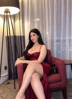 Lena - puta in İstanbul Photo 14 of 29