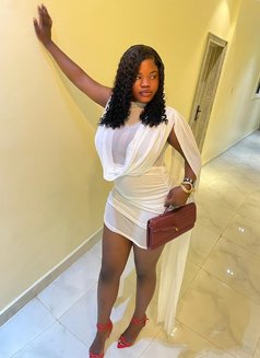 Lena - adult performer in Lagos, Nigeria Photo 4 of 7