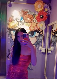 Lena shemale - Transsexual escort in Dubai Photo 4 of 19
