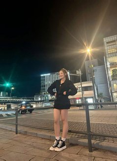 Lena - escort in Tokyo Photo 5 of 18