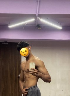 Lenix - Male escort in Mumbai Photo 1 of 7