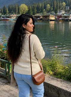 Lennna - escort in Ahmedabad Photo 3 of 4