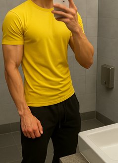 Leo - Acompañantes masculino in Colombo Photo 4 of 4