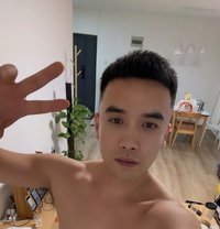 Leo - masseur in Dubai