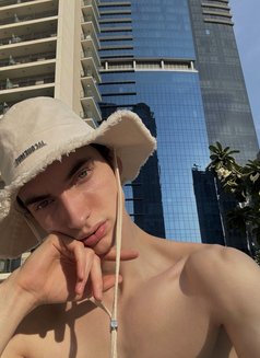 Leo Babyboy - Male escort in Dubai Photo 3 of 9