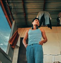 Leo - Male escort in Manila