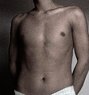 Leo - Male escort in Manila Photo 5 of 6