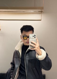 Leo - Acompañantes masculino in New Delhi Photo 11 of 11