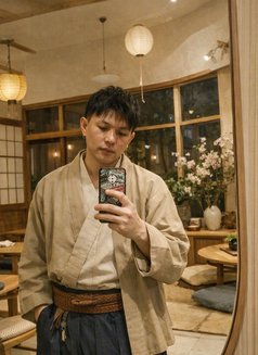 Leo - masseur in Riyadh Photo 1 of 5