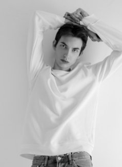 Leo Cuteboy - Acompañantes masculino in Dubai Photo 1 of 8