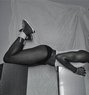 Leo - Male adult performer in Nairobi Photo 1 of 3