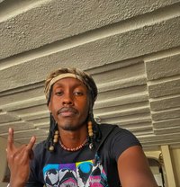 Leo - Male adult performer in Nairobi