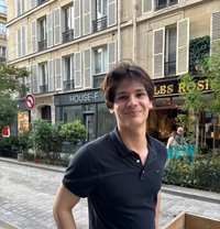 Leo - Male escort in Dubai Photo 1 of 8