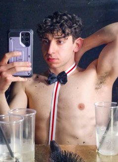 Leo Gold Xxl - Male escort in Vienna Photo 1 of 1