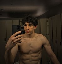 Leo Gold Xxl - Male escort in Vienna