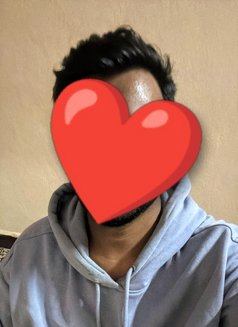 Leo - Male escort in Bangalore Photo 1 of 3