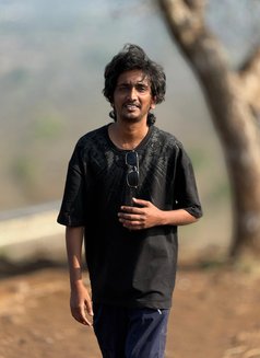 Leo - Male escort in Bangalore Photo 3 of 4