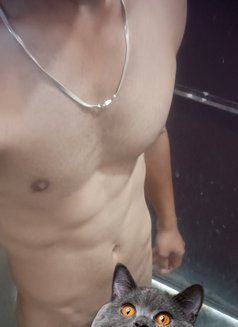 Leo - Male escort in Dehradun, Uttarakhand Photo 4 of 4