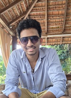 Leo - Male escort in Vadodara Photo 2 of 2