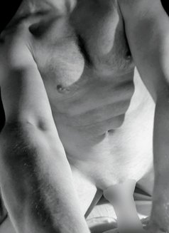 Leo - masseur in Bangkok Photo 4 of 4