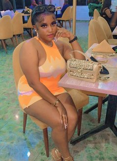 Leo Presido - puta in Accra Photo 1 of 5