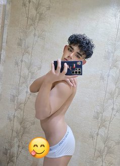 Leo - Acompañantes transexual in Al Ain Photo 3 of 5