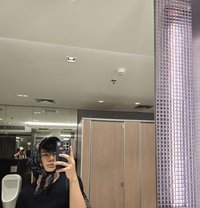 Leo - Transsexual escort in Bangkok